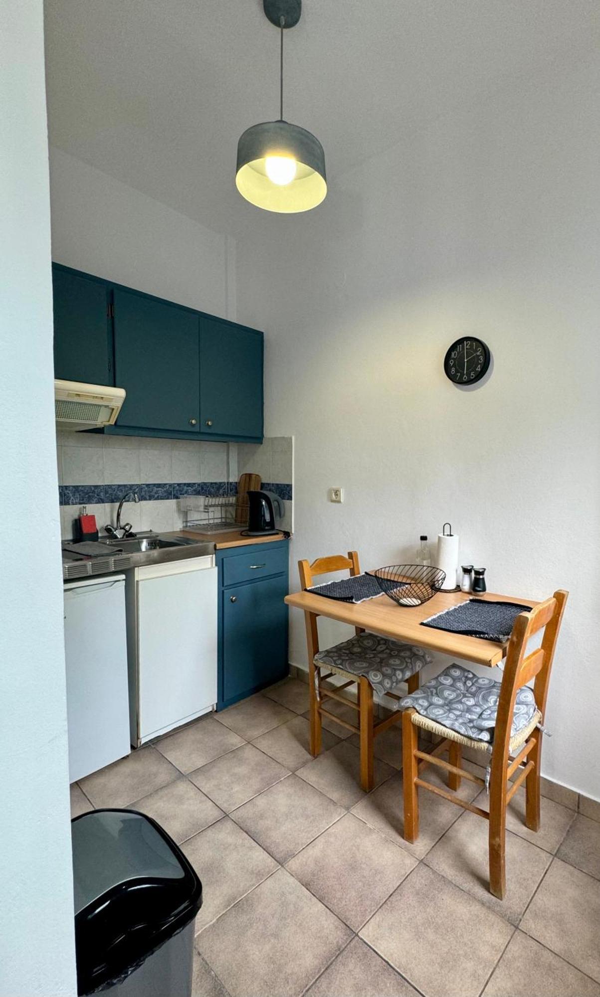Melinda'S Cozy Apartments Plomari Bagian luar foto