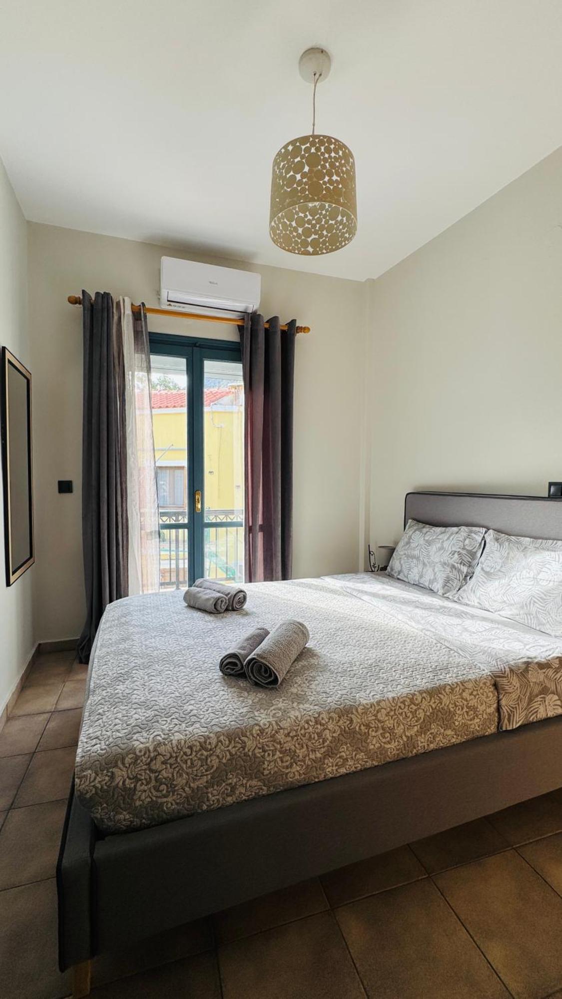 Melinda'S Cozy Apartments Plomari Bagian luar foto