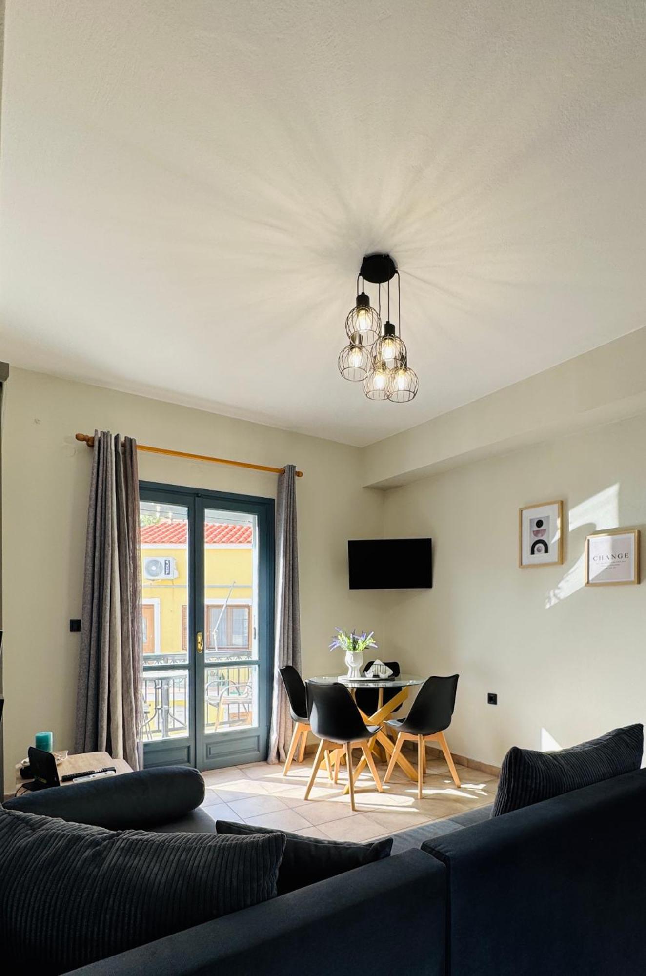 Melinda'S Cozy Apartments Plomari Bagian luar foto